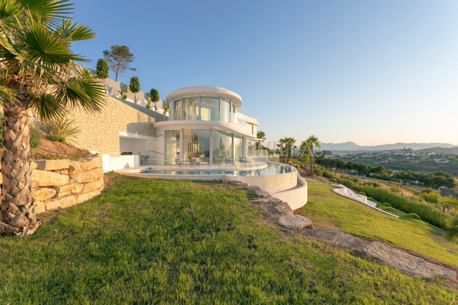 Luxusvilla zum Verkauf mit Meerblick in Jávea