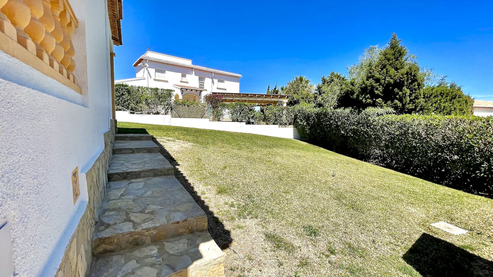 Villa zu verkaufen mit Meerblick in Balcon al Mar - Javea